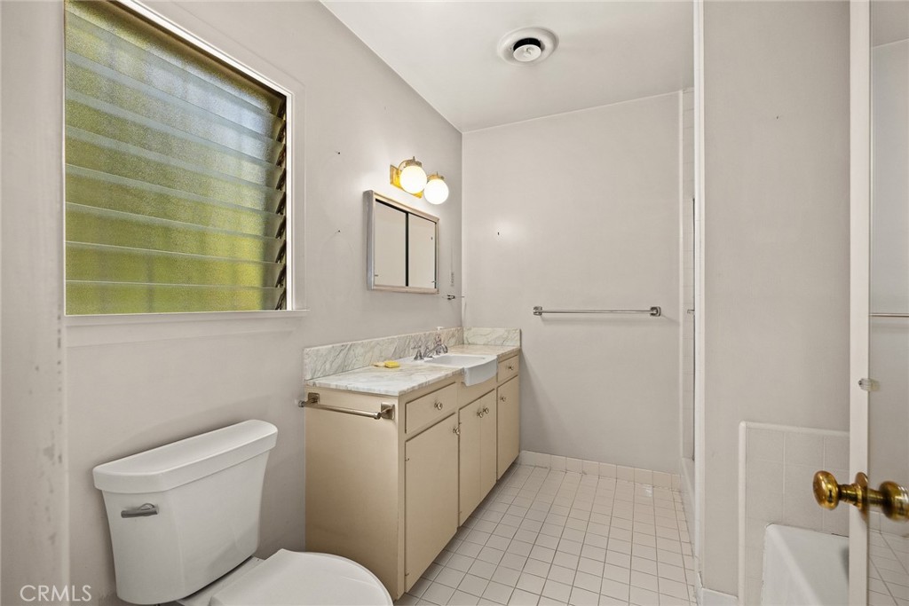 85 S San Rafael Avenue