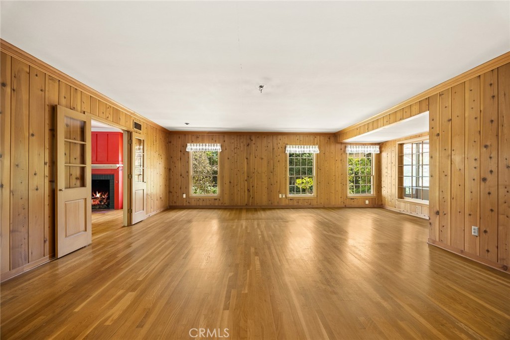 85 S San Rafael Avenue