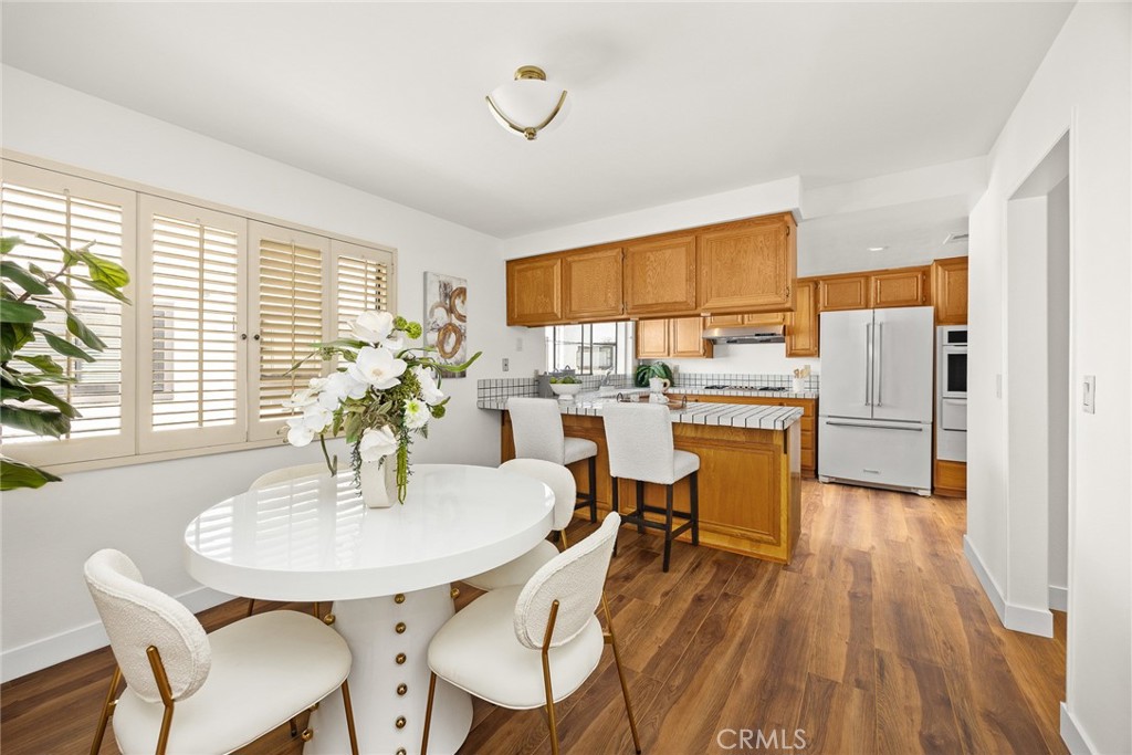 458 W Huntington Drive B