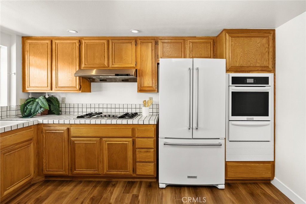 458 W Huntington Drive B