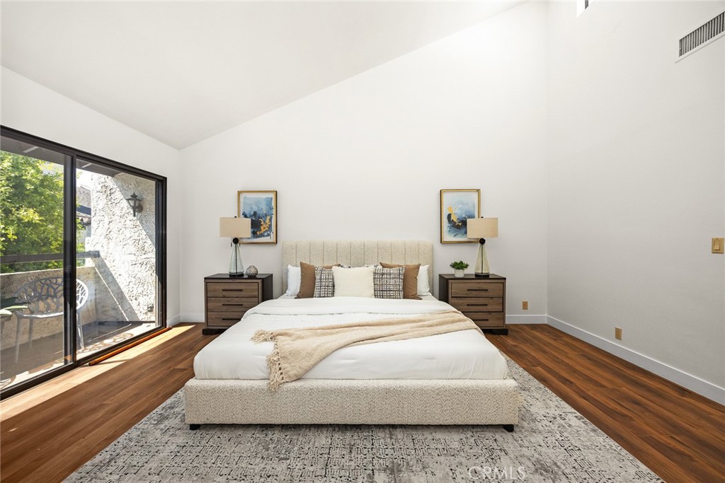 458 W Huntington Drive B