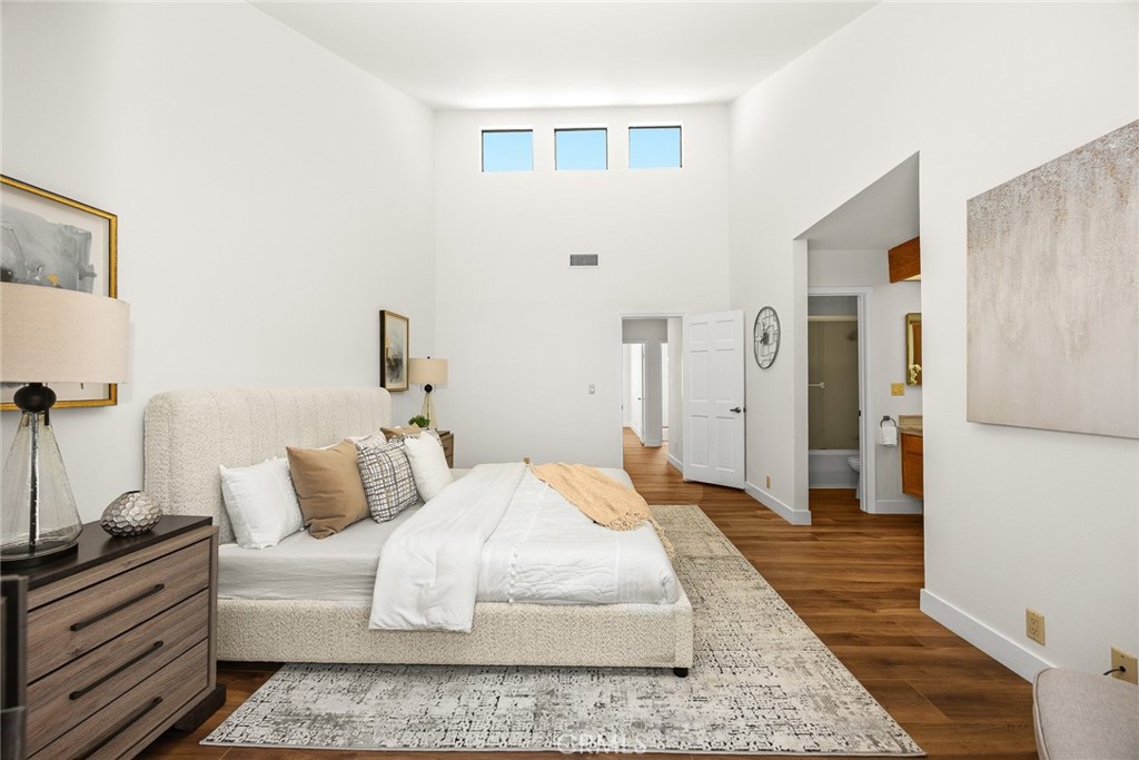 458 W Huntington Drive B