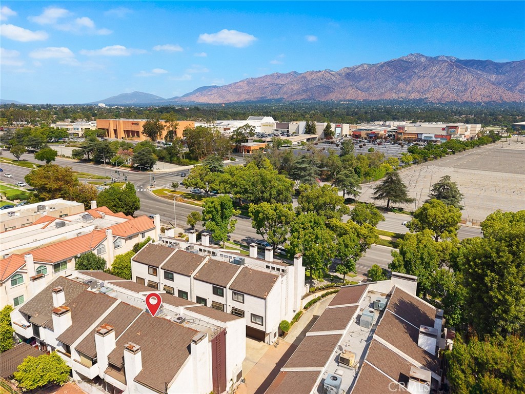 458 W Huntington Drive B