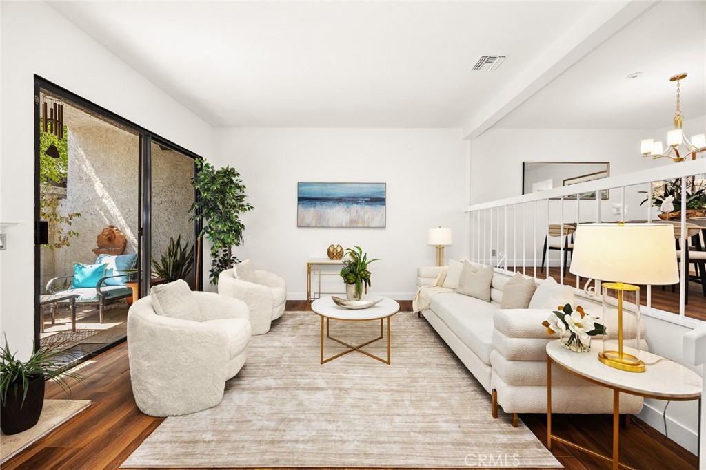 458 W Huntington Drive B