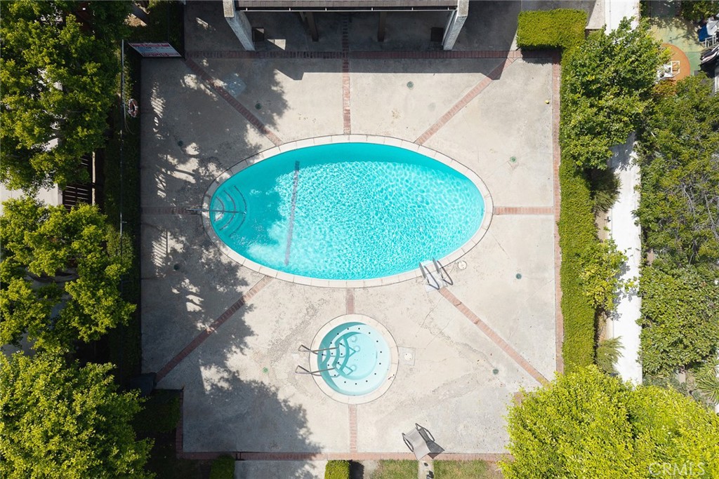 458 W Huntington Drive B