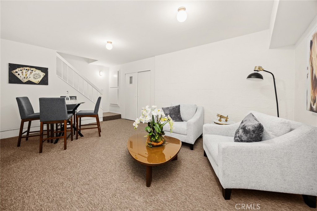 458 W Huntington Drive B