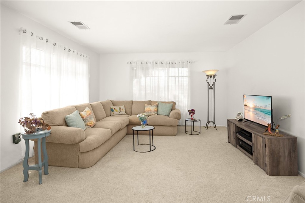 6114 N Burton Avenue N