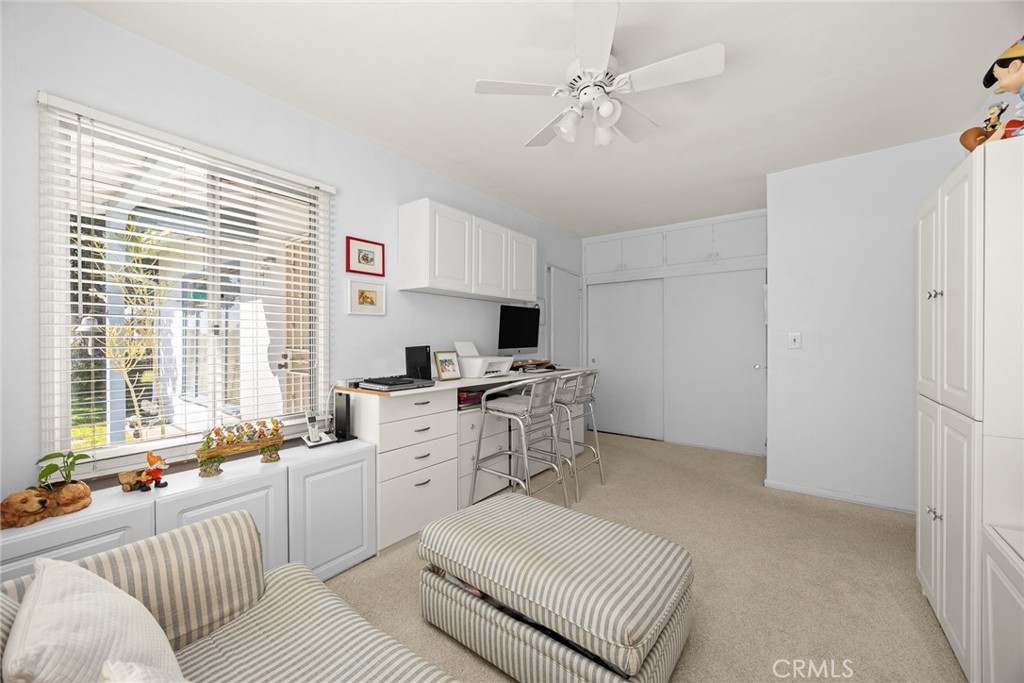 6114 N Burton Avenue N