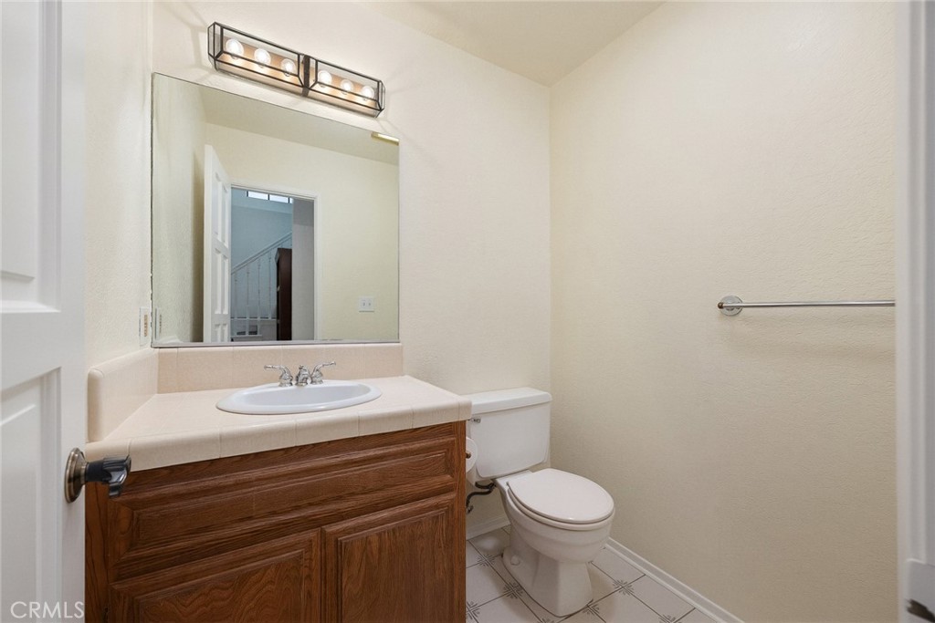 81 W Montecito Avenue