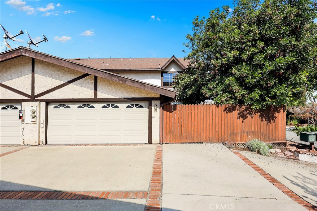 81 W Montecito Avenue
