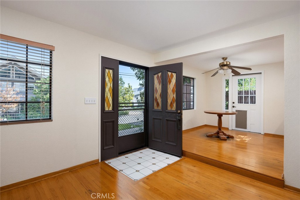 81 W Montecito Avenue