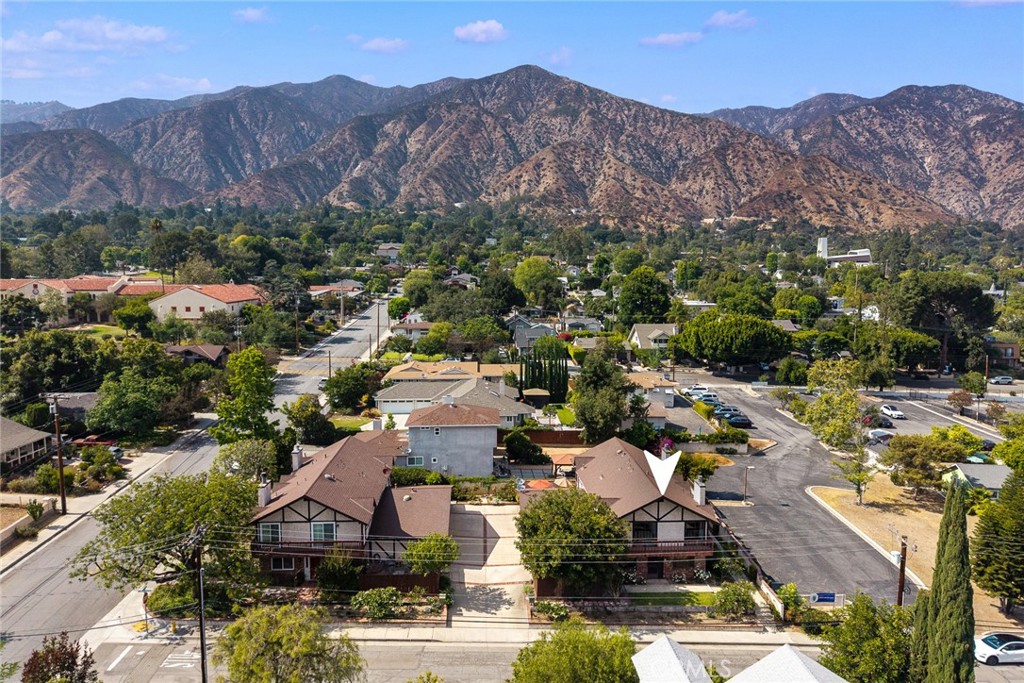 81 W Montecito Avenue