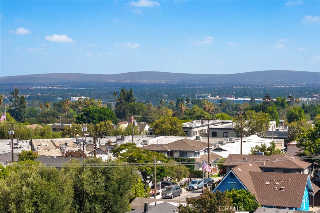 81 W Montecito Avenue