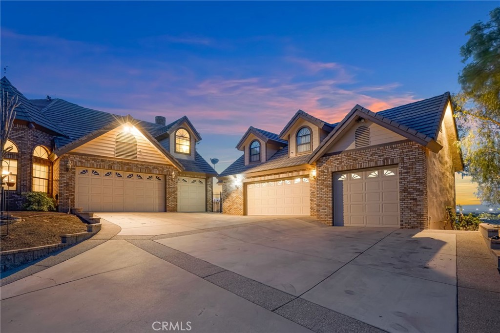 3249 Camino Hermanos