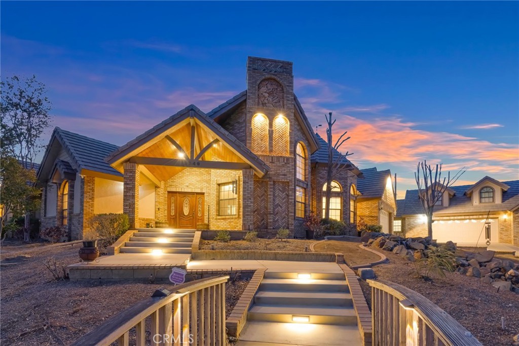 3249 Camino Hermanos