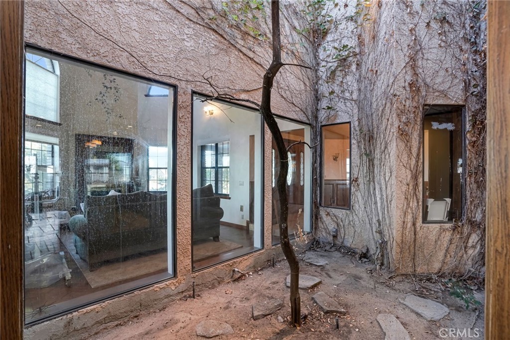 3249 Camino Hermanos