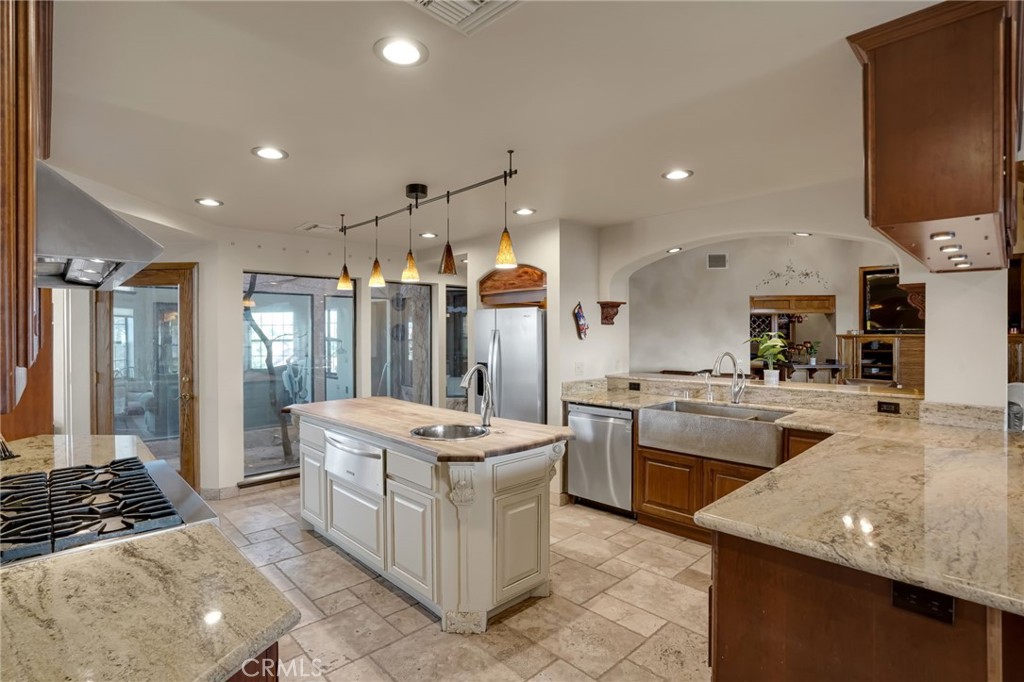 3249 Camino Hermanos