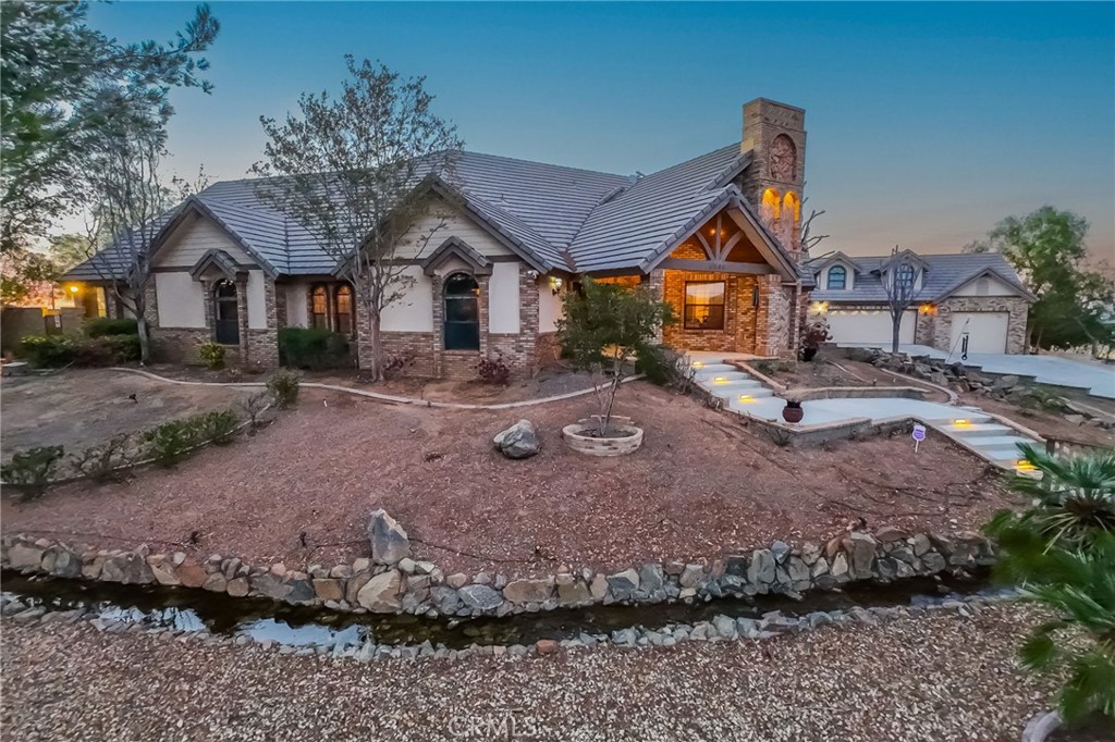 3249 Camino Hermanos
