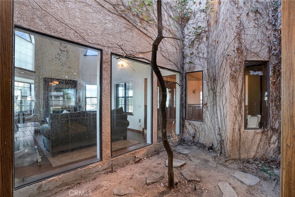 3249 Camino Hermanos