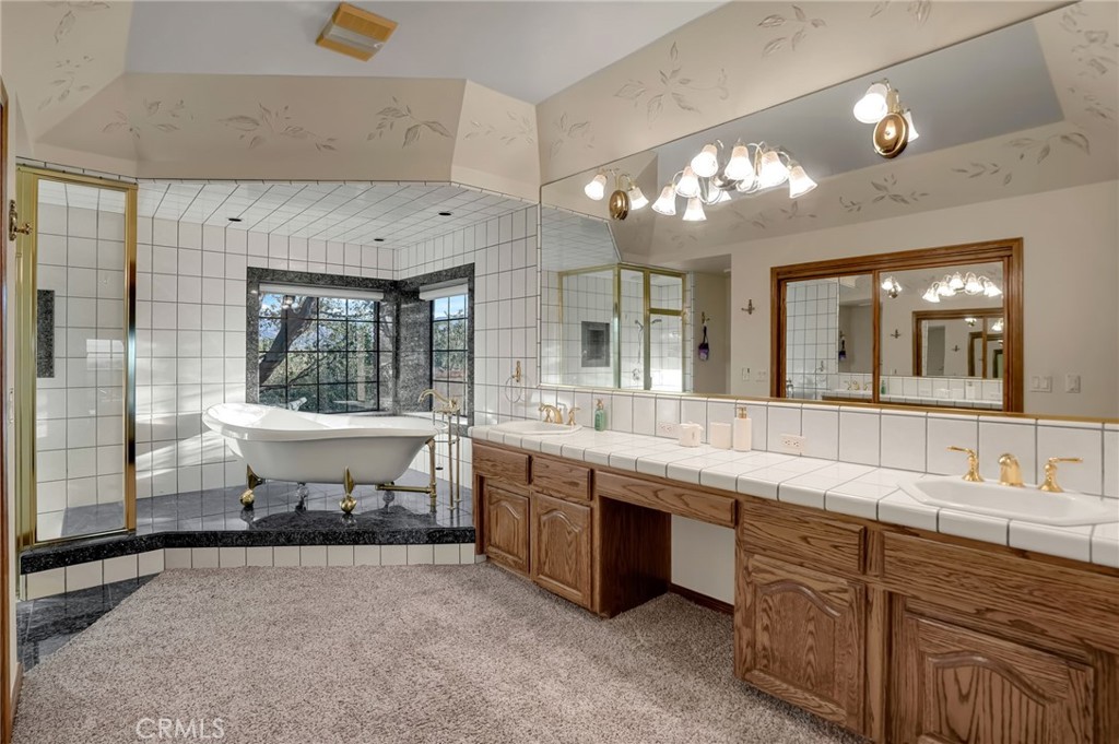 3249 Camino Hermanos