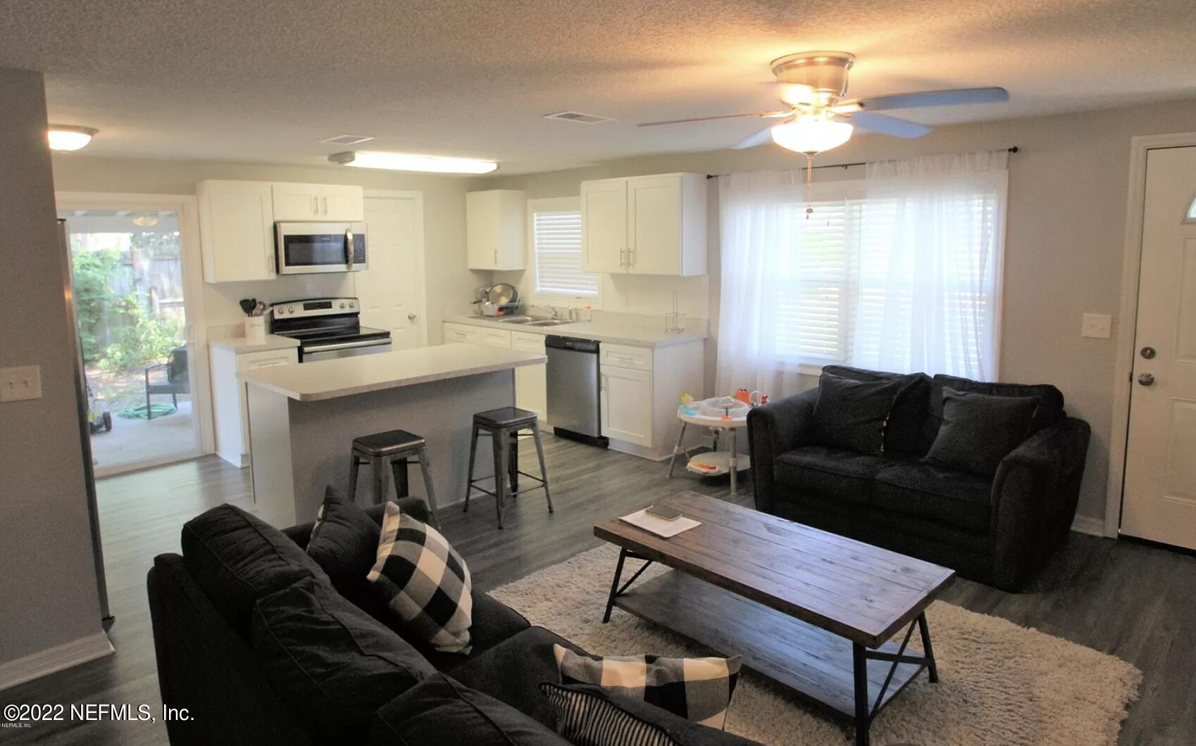428 GANO AVE