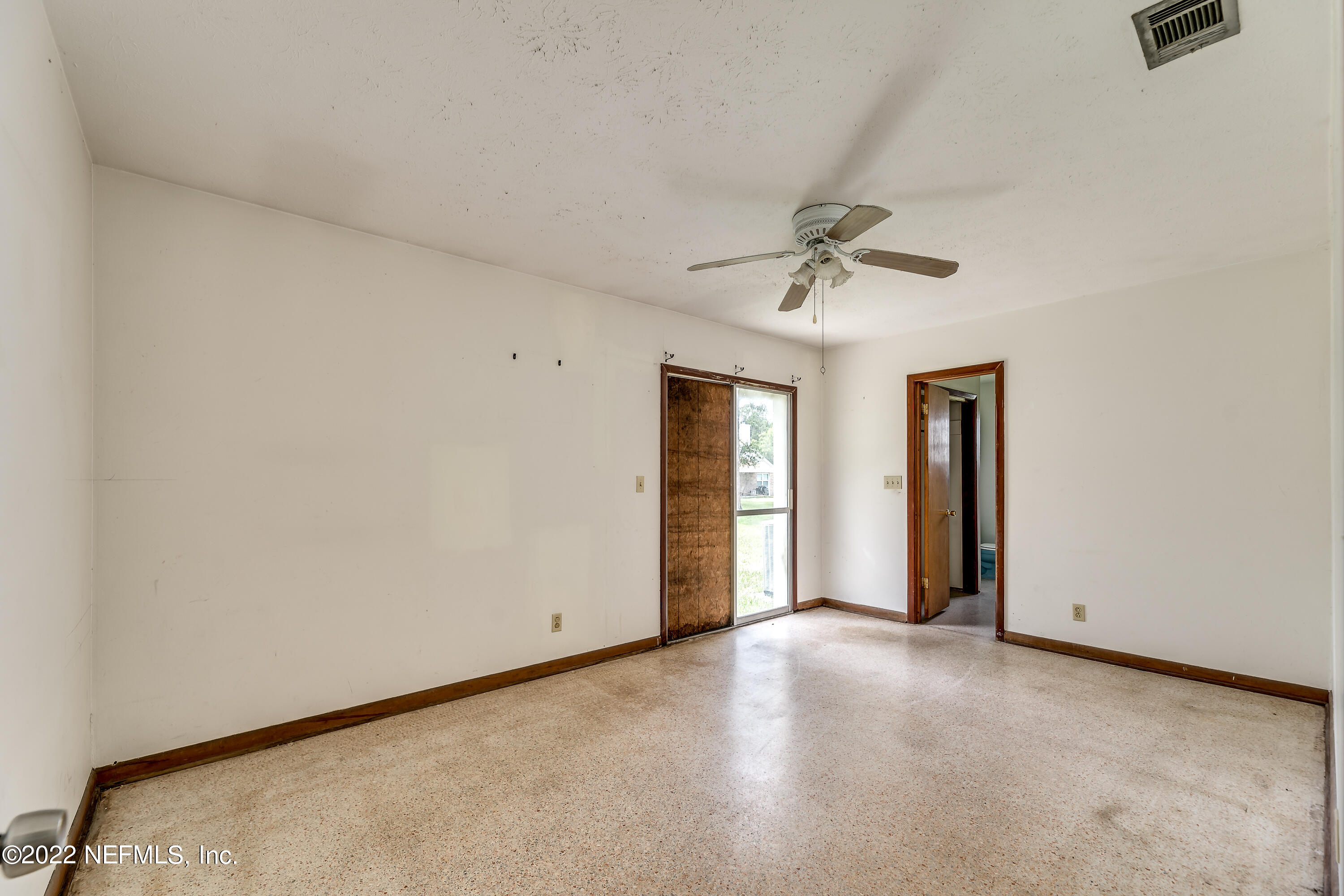 650 CEDAR Avenue