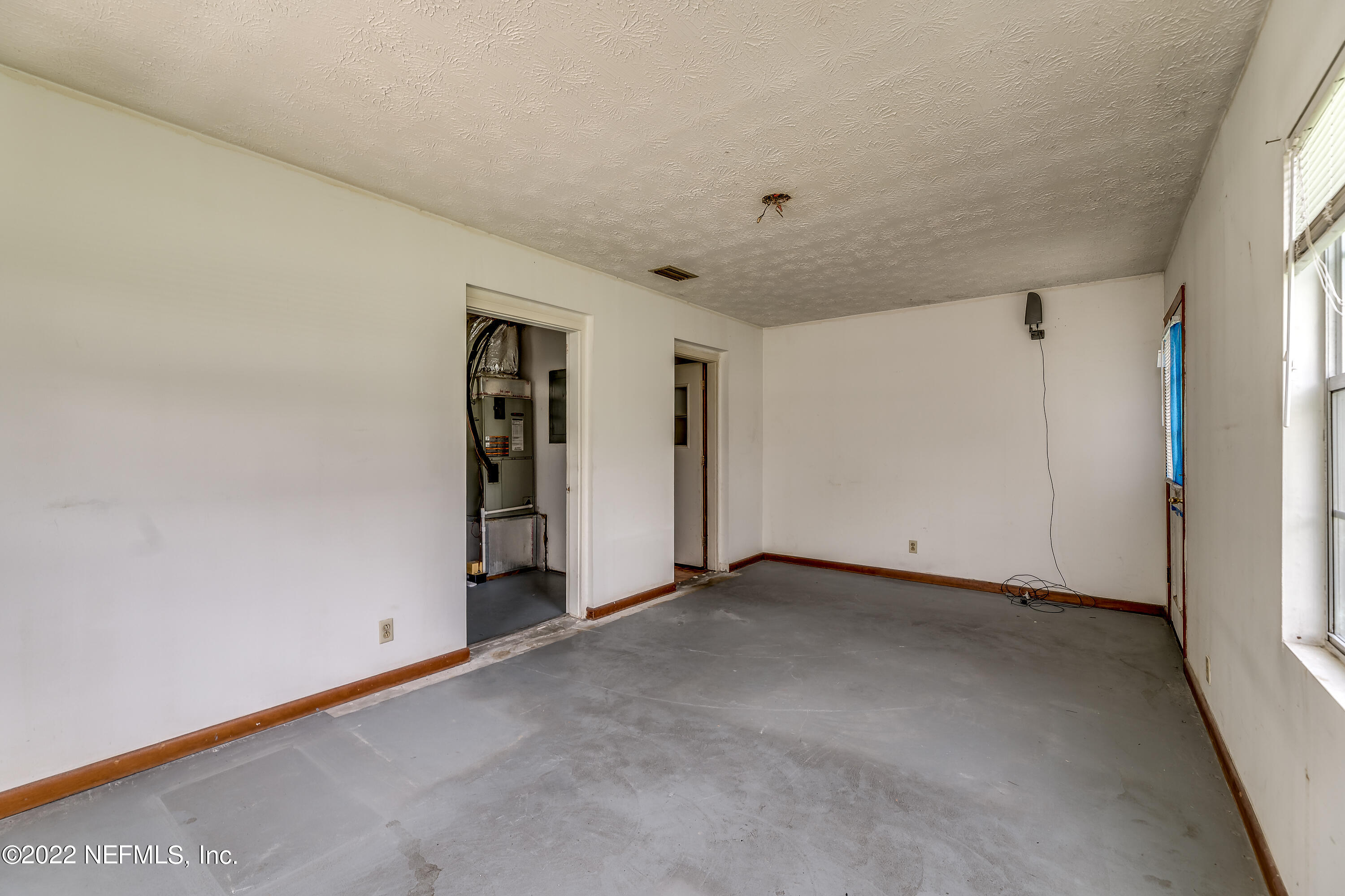 650 CEDAR Avenue