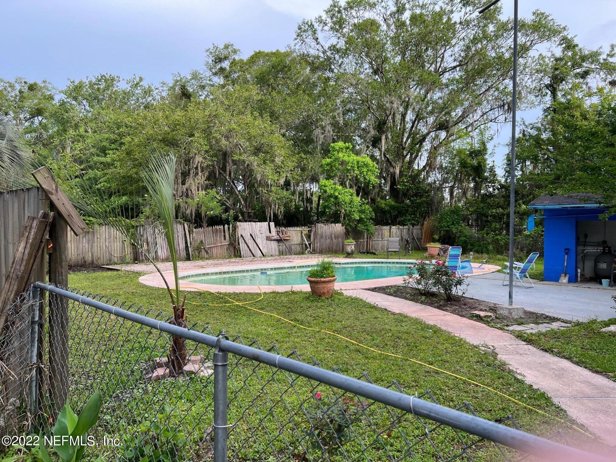 6427 BOB-O-LINK Road