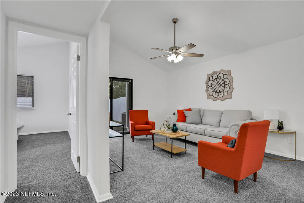10762 KUSAIE Drive