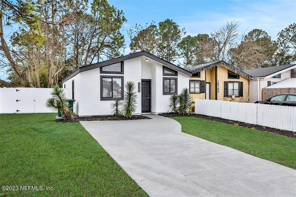 10762 KUSAIE Drive