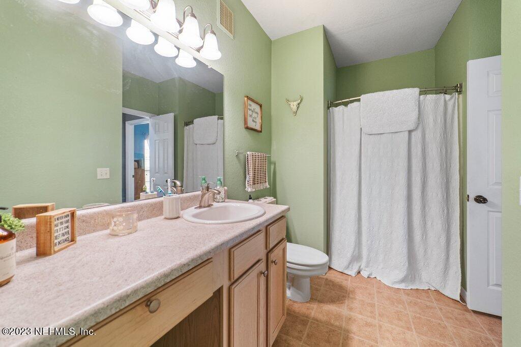 7800 POINT MEADOWS DR Unit: 1228
