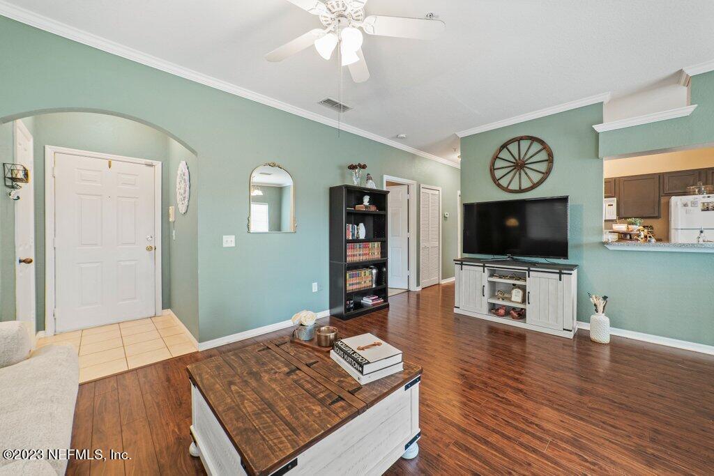 7800 POINT MEADOWS DR Unit: 1228
