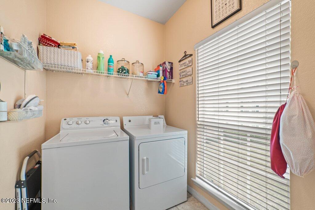 7800 POINT MEADOWS DR Unit: 1228