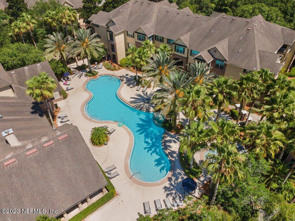 7800 POINT MEADOWS DR Unit: 1228