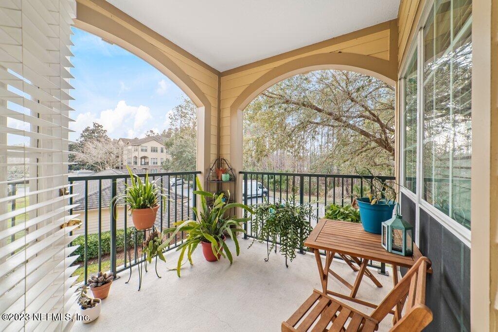 7800 POINT MEADOWS DR Unit: 1228