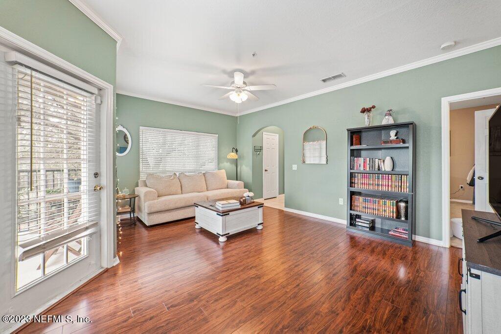 7800 POINT MEADOWS DR Unit: 1228