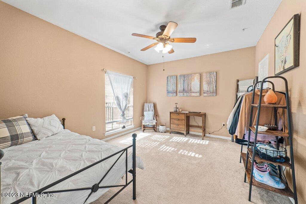 7800 POINT MEADOWS DR Unit: 1228