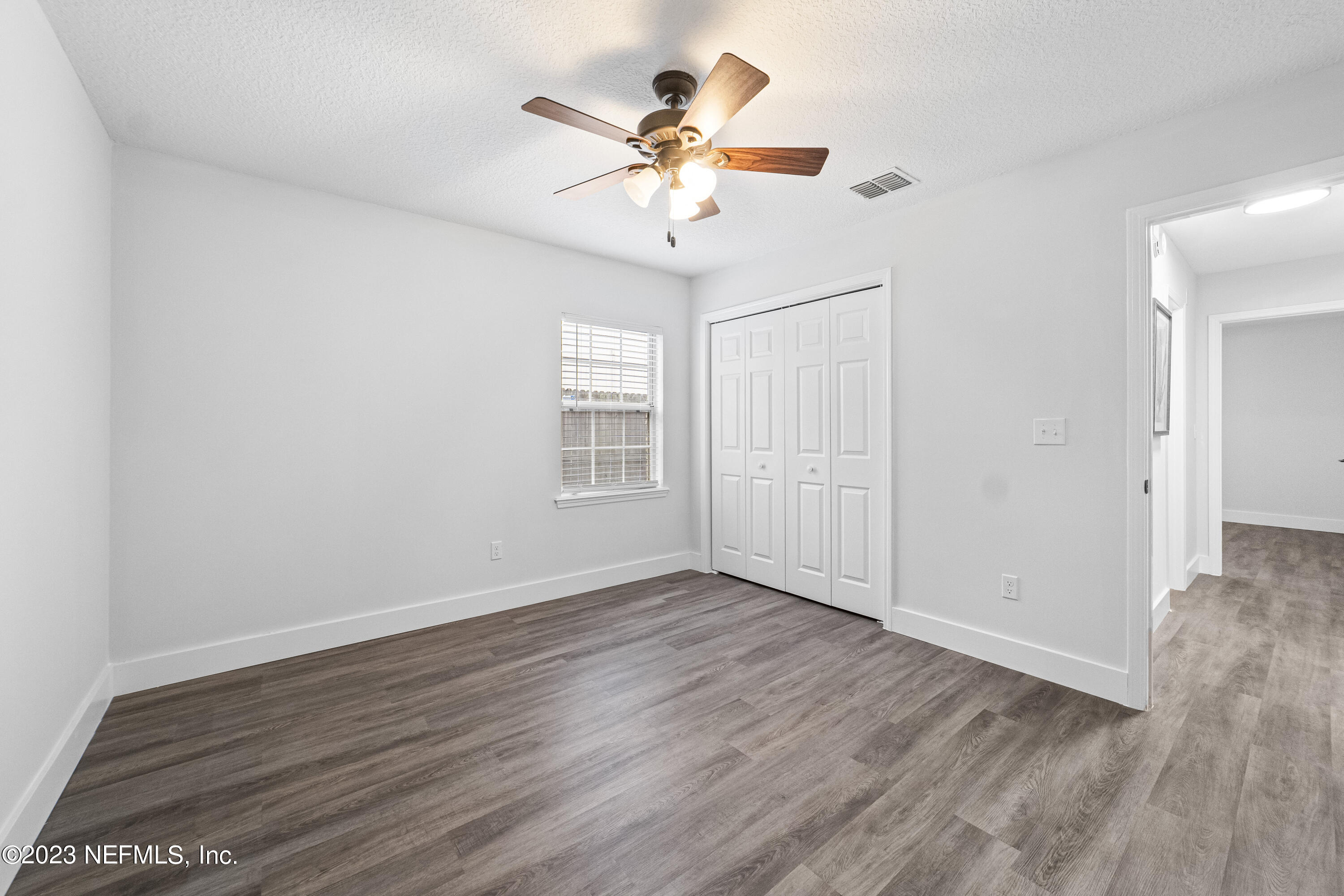 8829 NATURE VIEW LN W