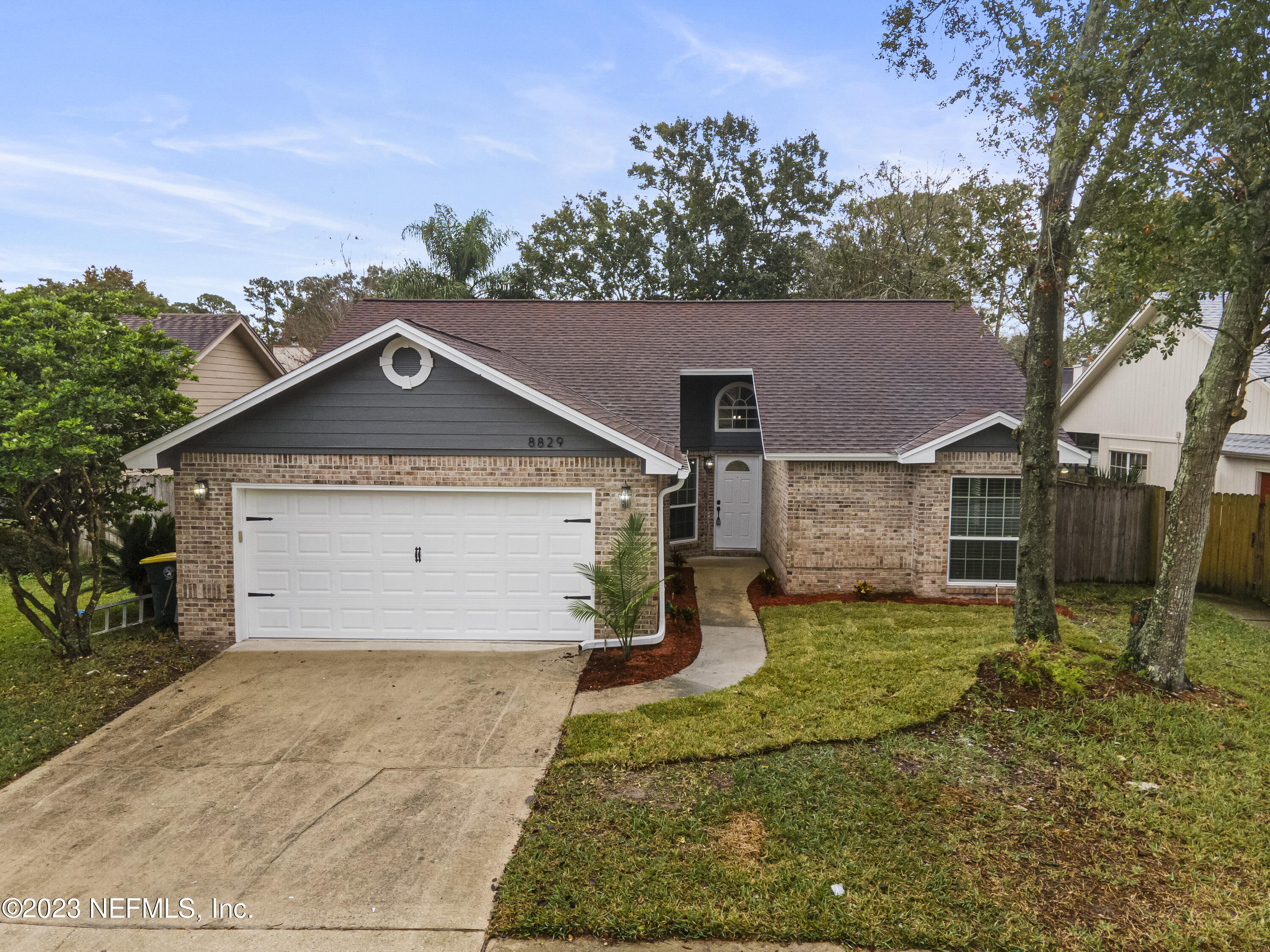 8829 NATURE VIEW LN W
