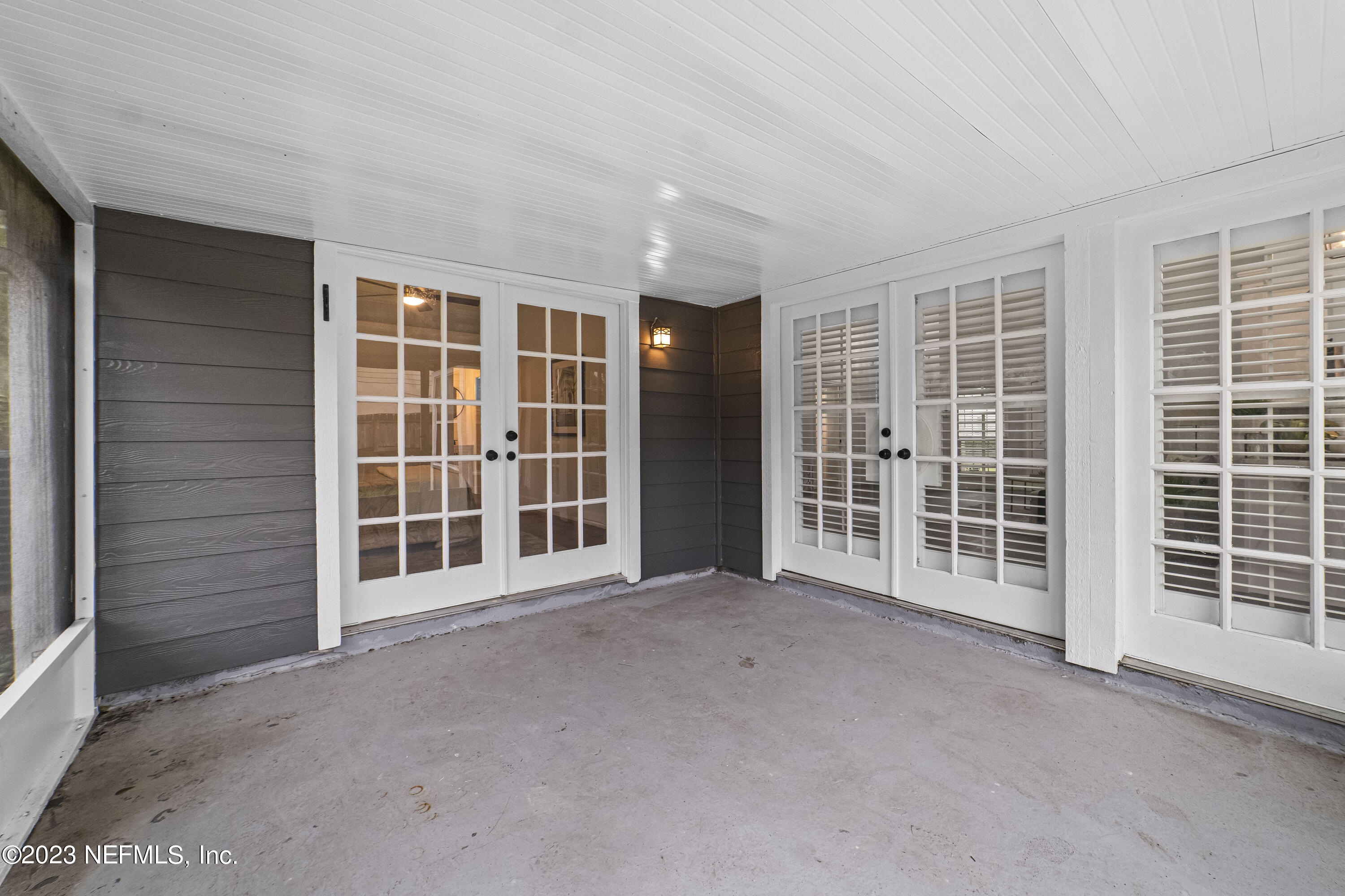8829 NATURE VIEW LN W