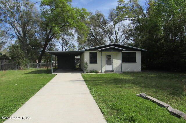 352 WILDWOOD Lane