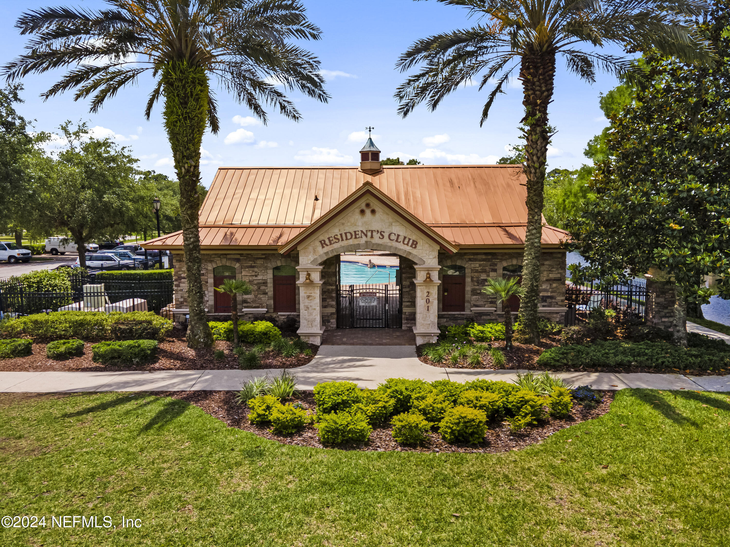 1035 N BLACK CHERRY Drive
