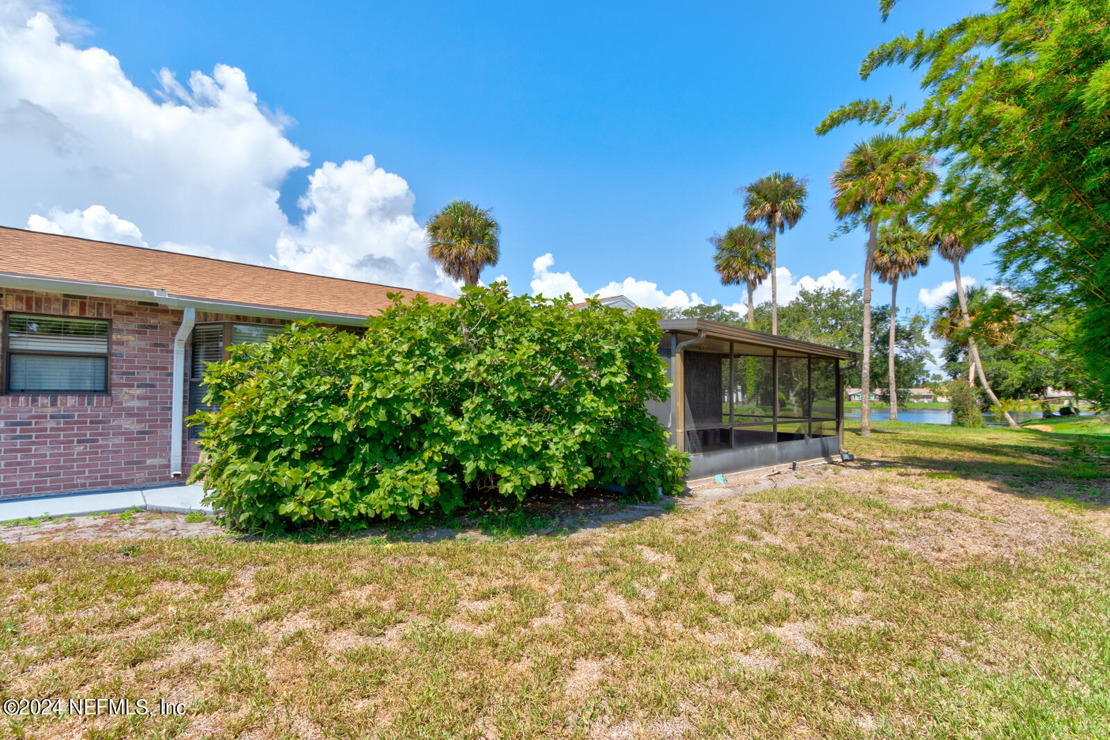112 KINGS POINT Court