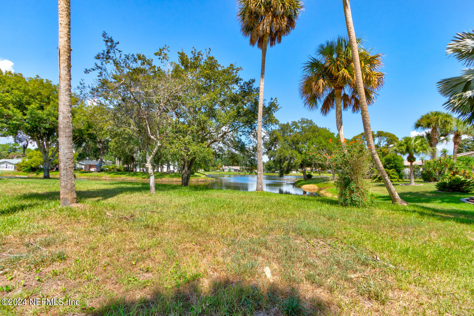 112 KINGS POINT Court