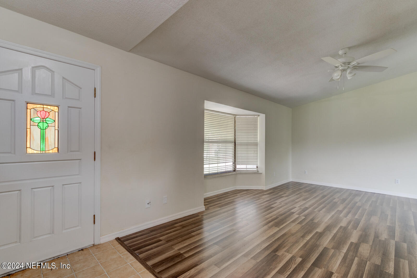 112 KINGS POINT Court