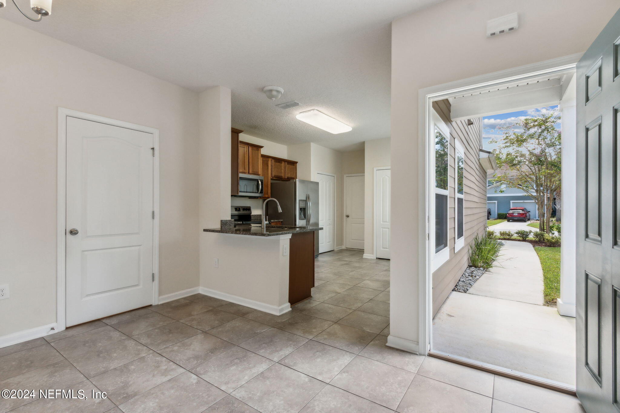 461 SERVIA Drive