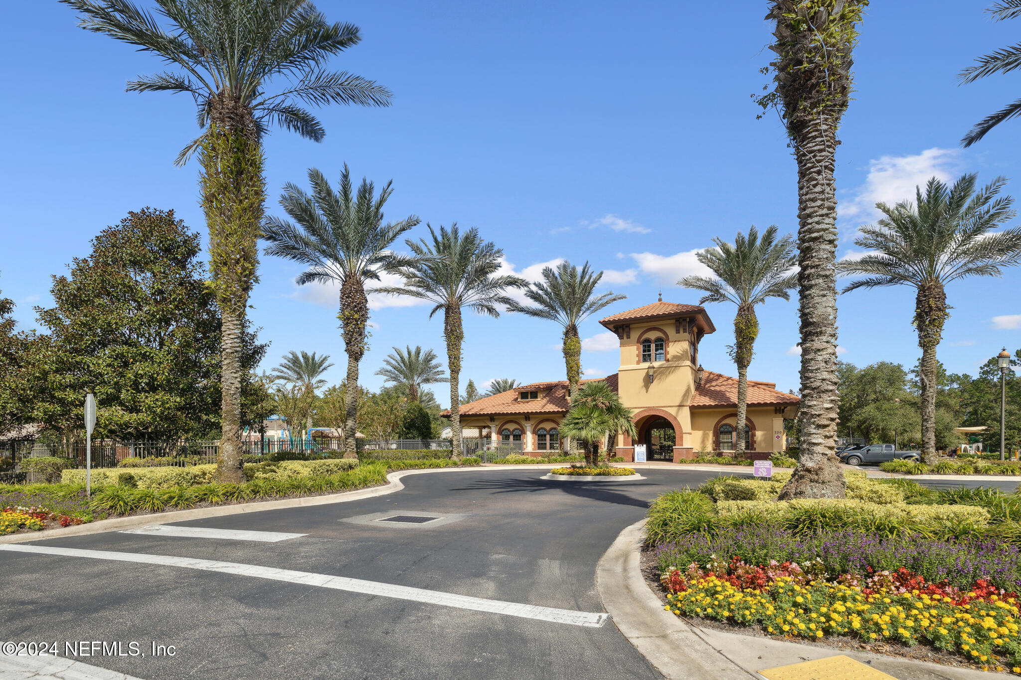 461 SERVIA Drive