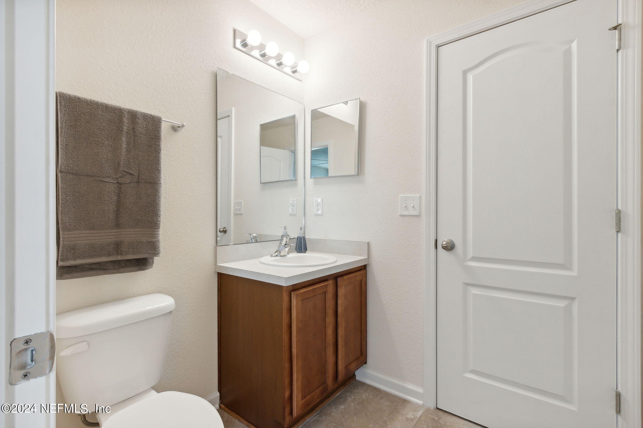 461 SERVIA Drive