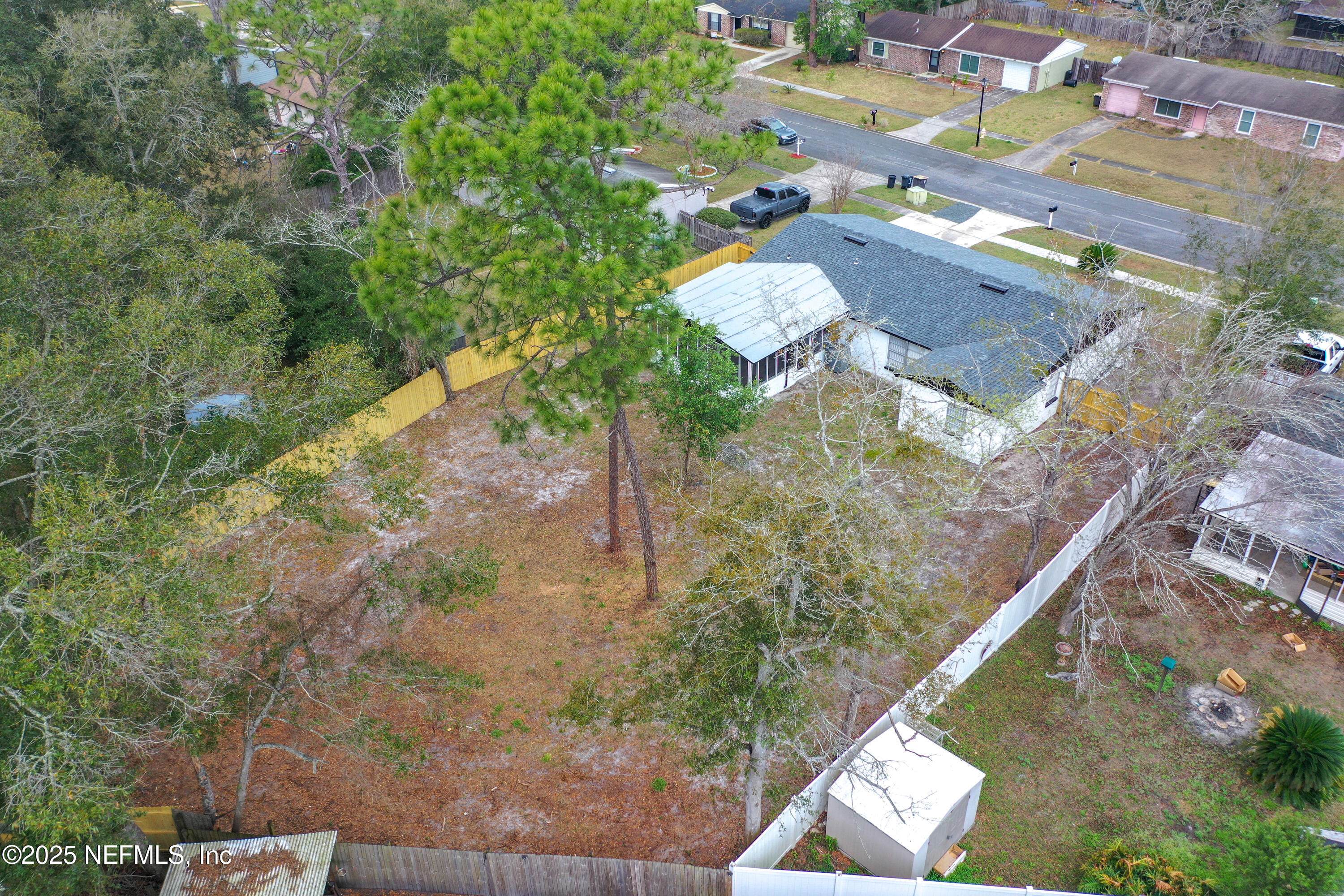 8140 JEANWOOD Drive