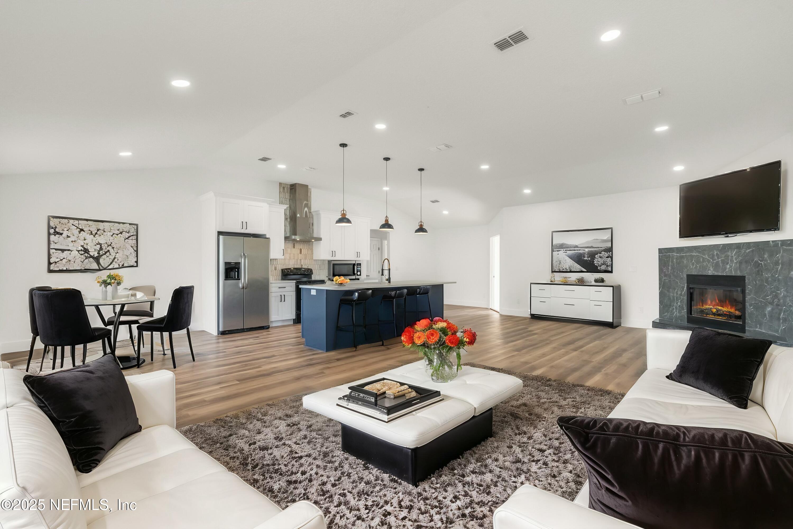 3246 AVALON Drive